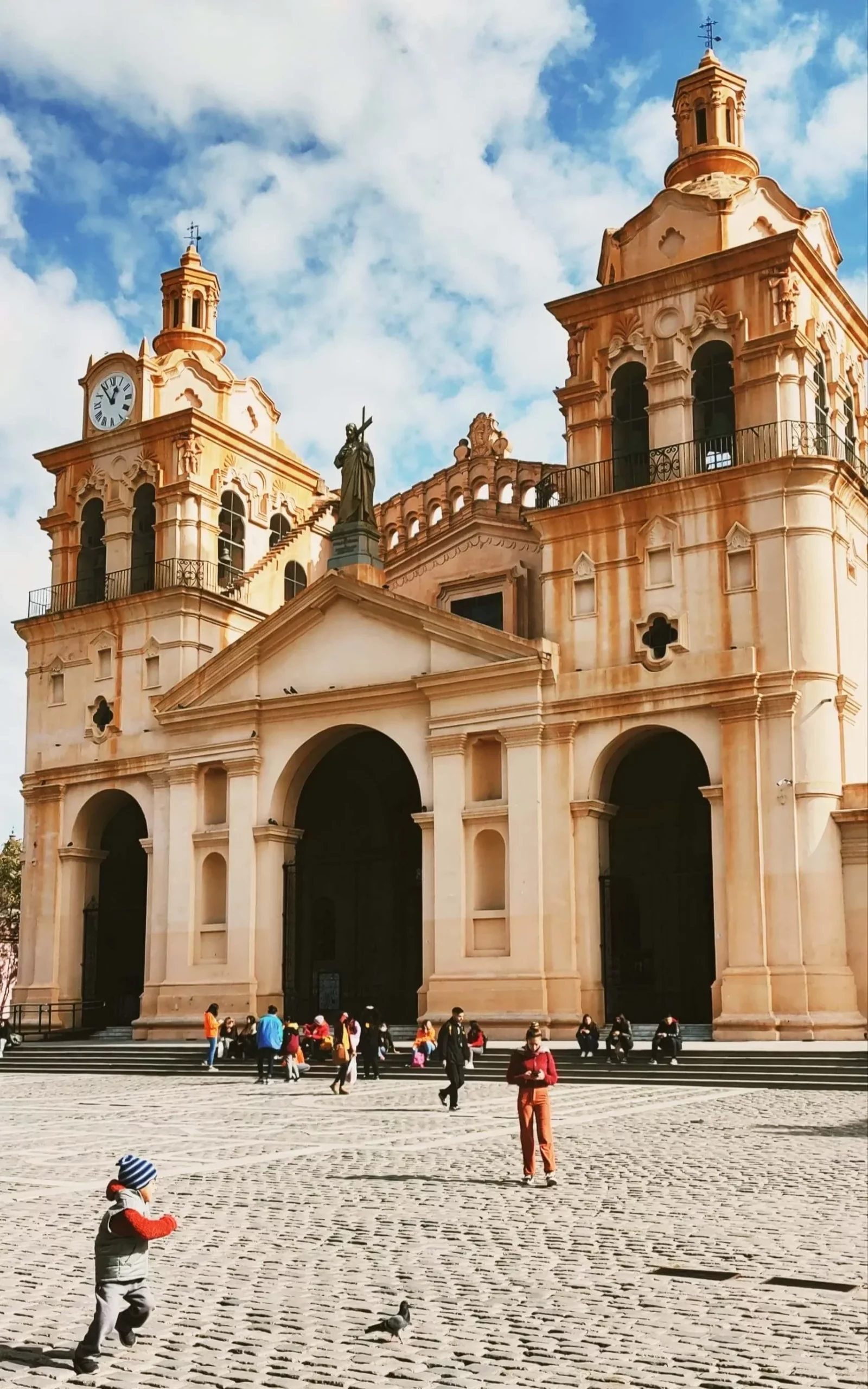 people in front of church Córdoba, Argentina