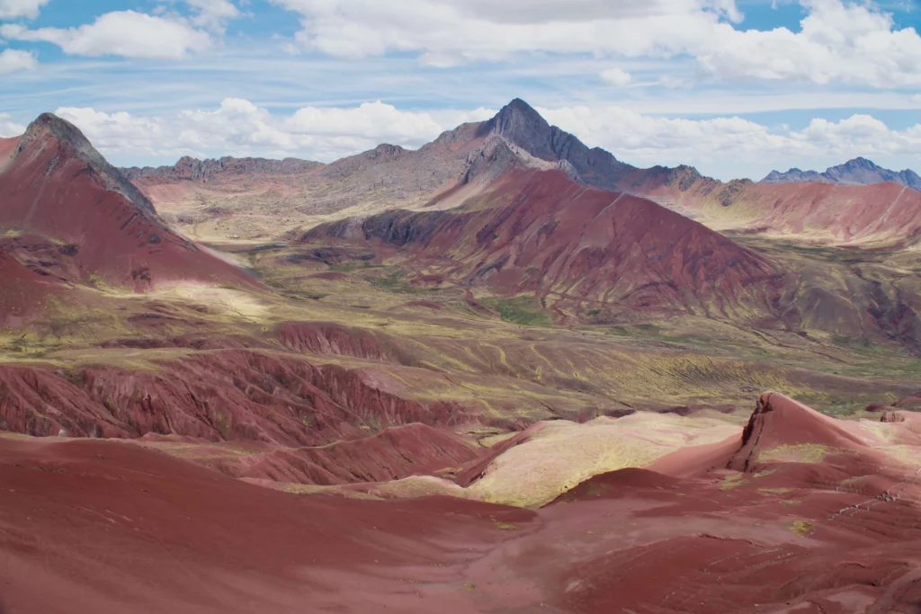 Vinicunca Winikunka red valley peru
