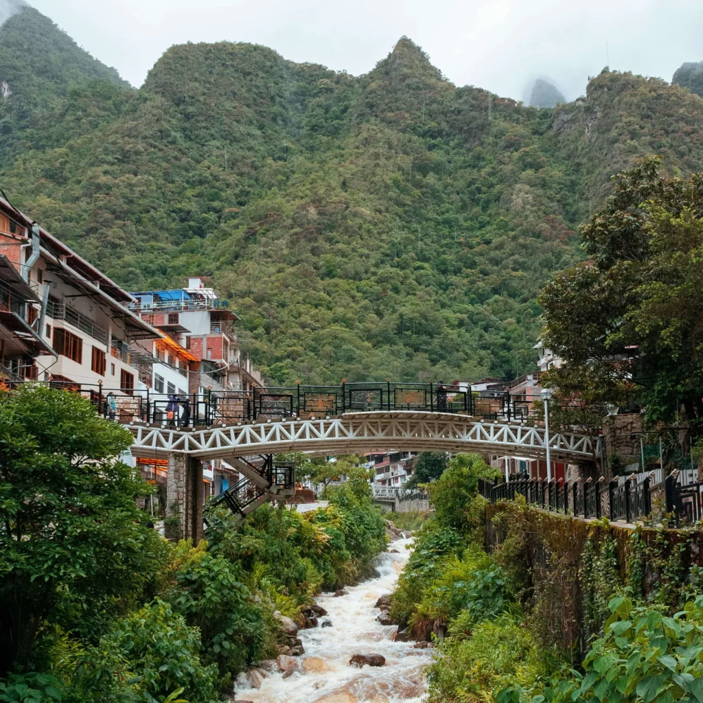 aguas calientes peru machu picchu travel guide