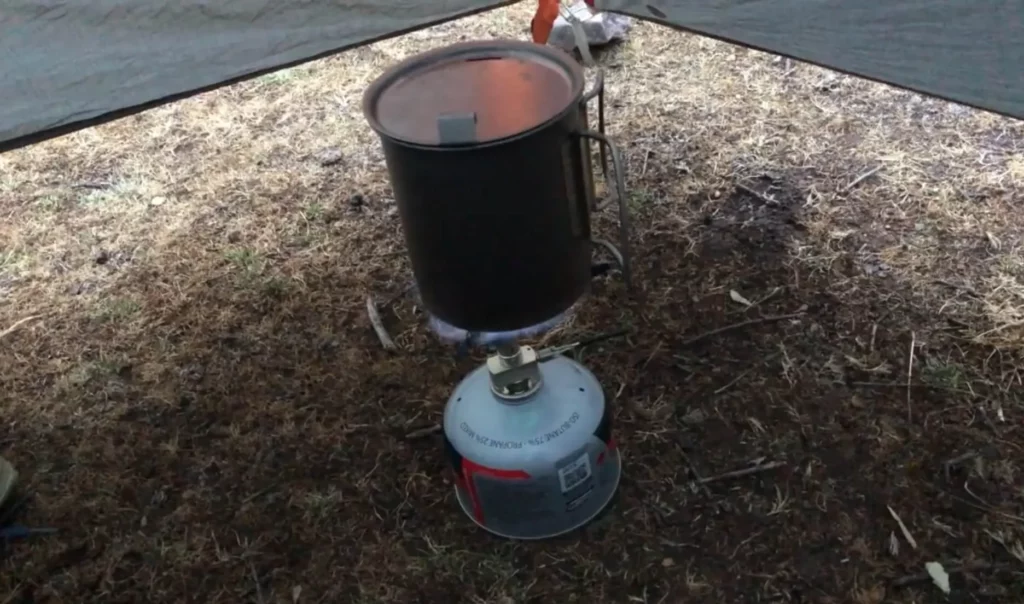 backpacking cooking stove boiling water