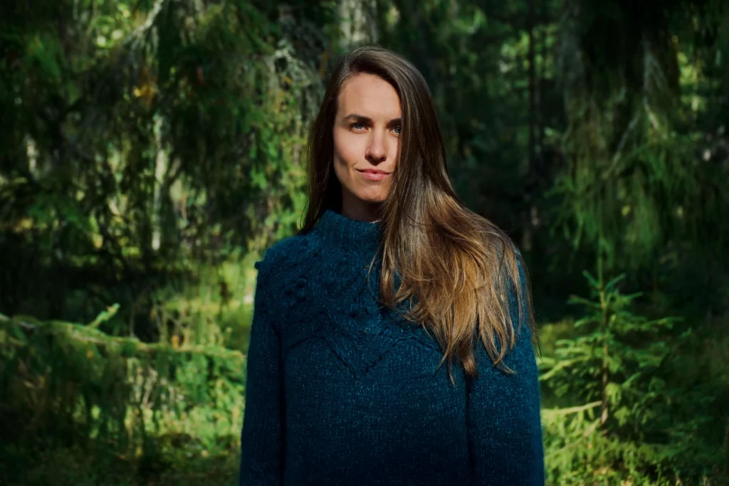 brooke on foot finland blue sweater