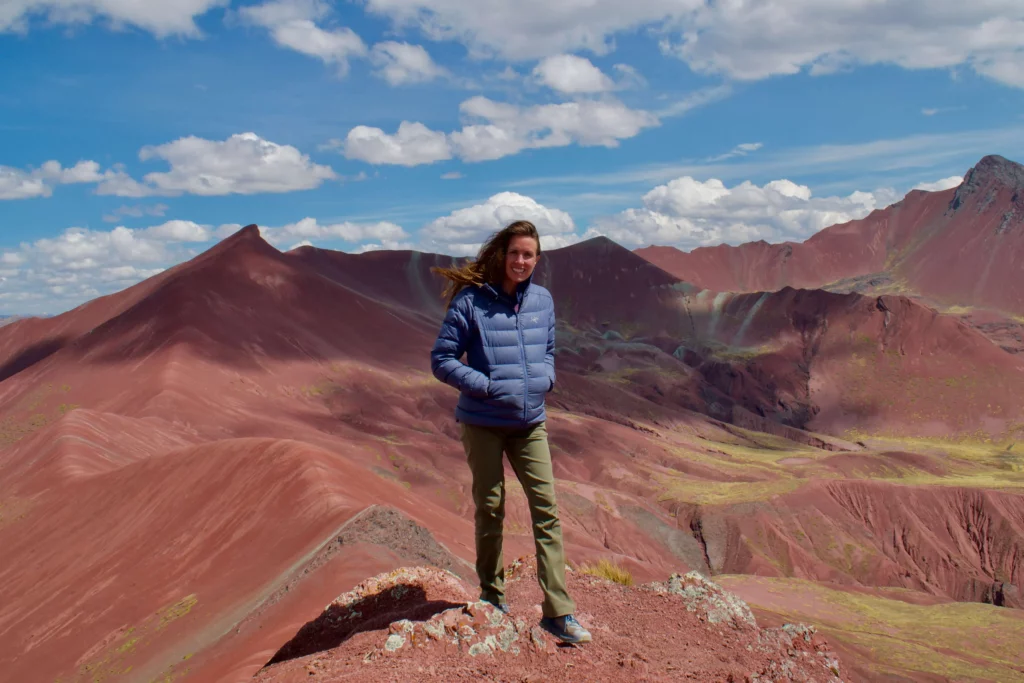 solo female traveler Vinicunca Winikunka peru