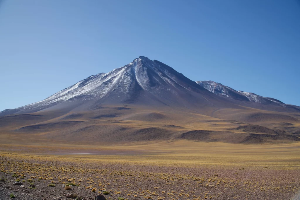atacama desert chile volcano