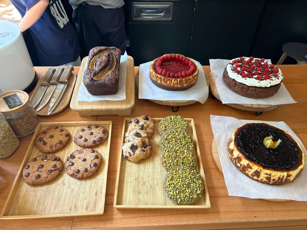 hana cafe vegetarian vegan bakery tirana albania