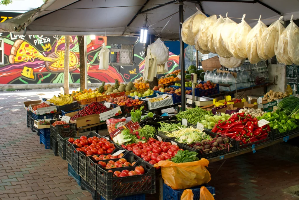 produce market fruit vegetables albania